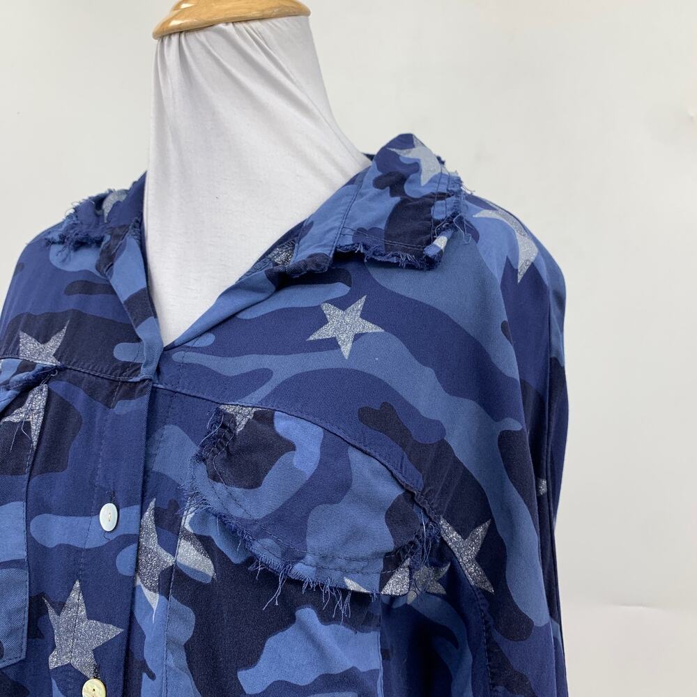 Venti6 Shirt Womens M Medium Navy Camo Raw Hem Metallic Stars Button Front Top - Picture 4 of 11
